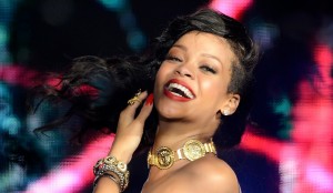 Rihanna Bitch Better Have My Money  écoutez son single trash et vulgaire !