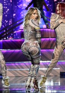 LOS ANGELES, CA - NOVEMBER 22:  Jennifer Lopez performs onstage during the 2015 American Music Awards at Microsoft Theater on November 22, 2015 in Los Angeles, California.  (Photo by Kevin Mazur/AMA2015/WireImage)